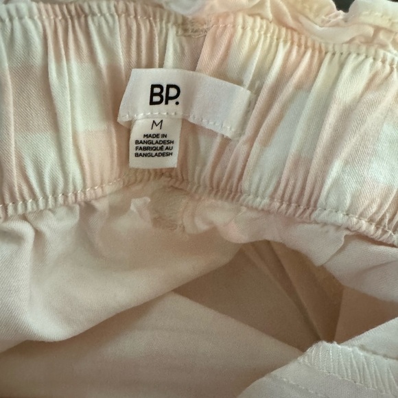 Women’s Nordstrom BP Pink & Ivory Checkered Cargo Paper Bag Pants Size Medium - Picture 2 of 7